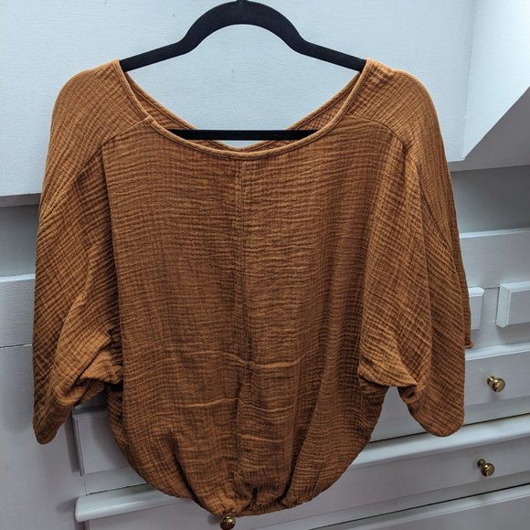 SUUNDAY Gauze Dolman Top in Meerkat - Picture 2 of 6